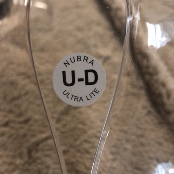 LAST CHANCE 💄 NuBra Ultra Lite Stick on Bra, D cup - Picture 4 of 4